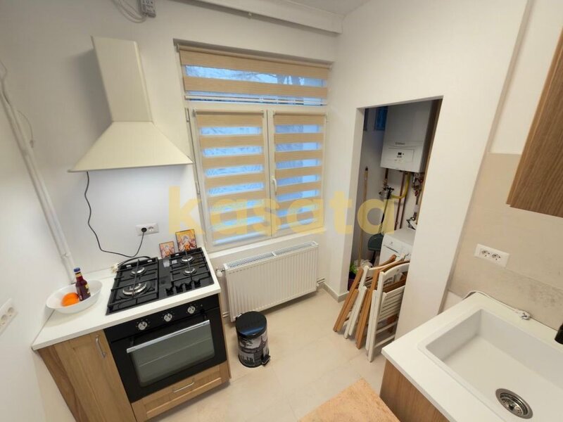 Ceaikovski, apartament cochet cu 2 camere, centrala proprie si boxa