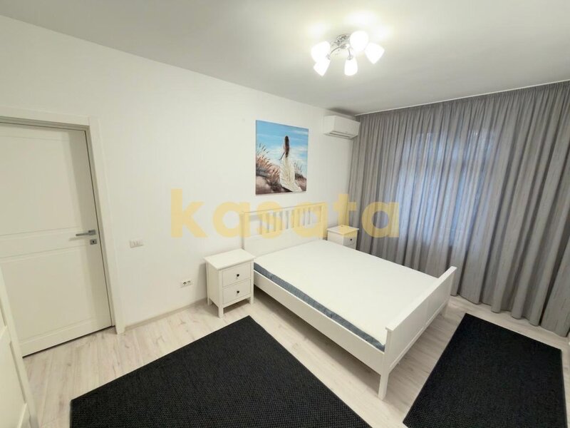 Ceaikovski, apartament cochet cu 2 camere, centrala proprie si boxa