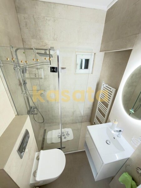 Ceaikovski, apartament cochet cu 2 camere, centrala proprie si boxa